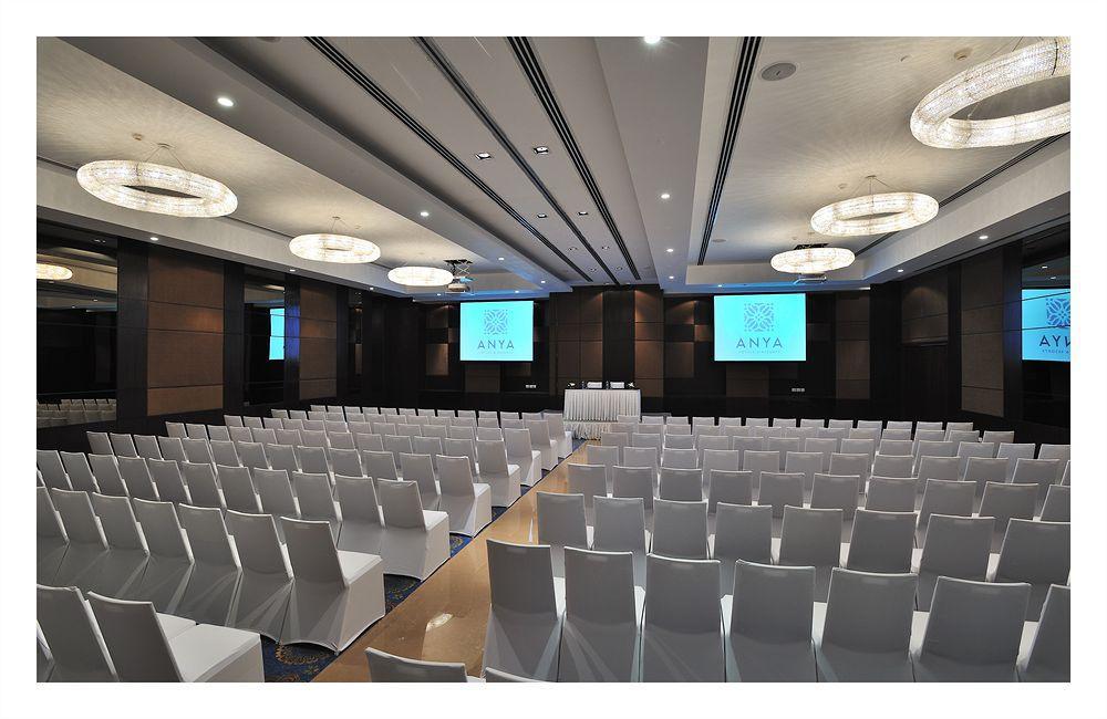 The Anya Hotel-Golf Course Road Ґурґаон Екстер'єр фото