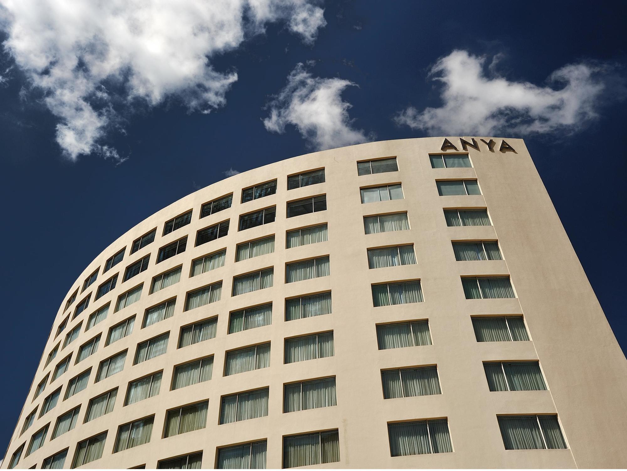 The Anya Hotel-Golf Course Road Ґурґаон Екстер'єр фото